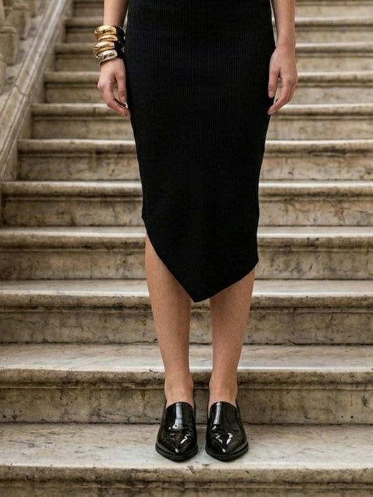 The Derby in Black