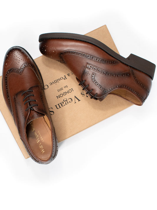 Goodyear Welt London Brogues in Chestnut