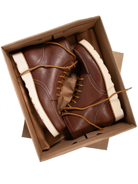 Goodyear Welt Rig Boots in Chestnut