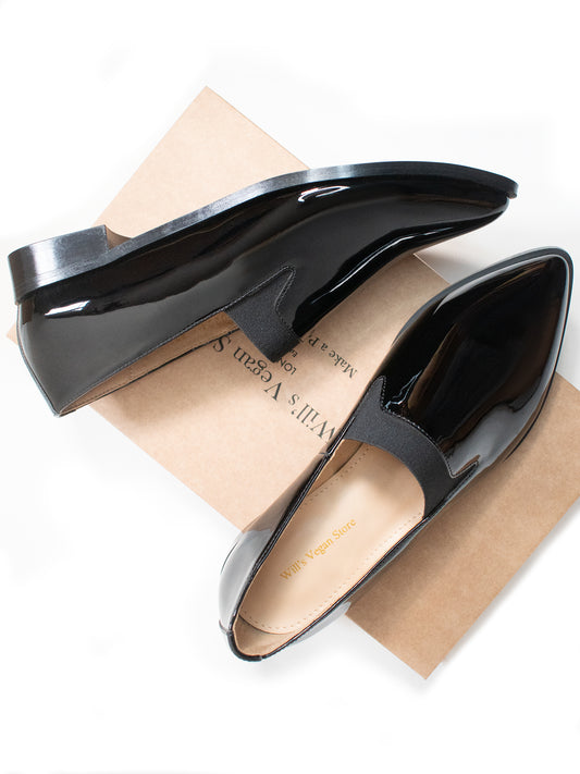 The Derby in Black