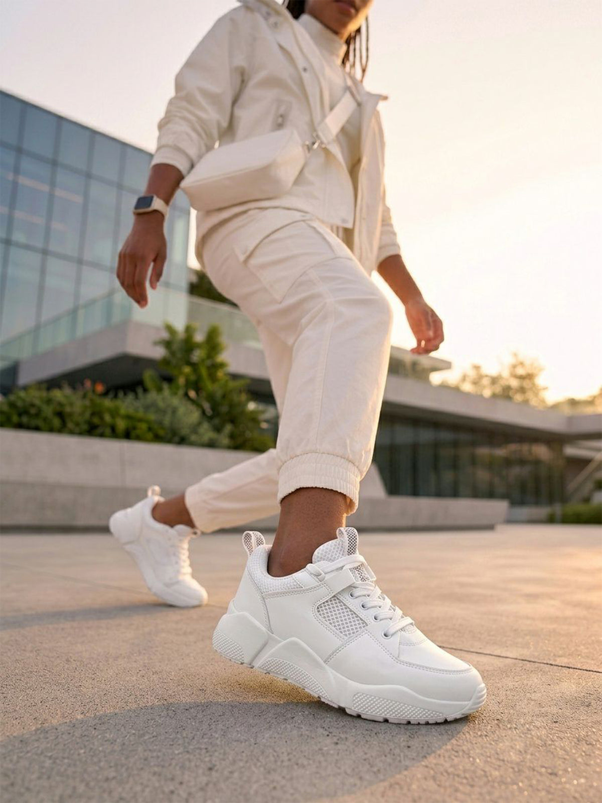 Chicago Low Tops in White