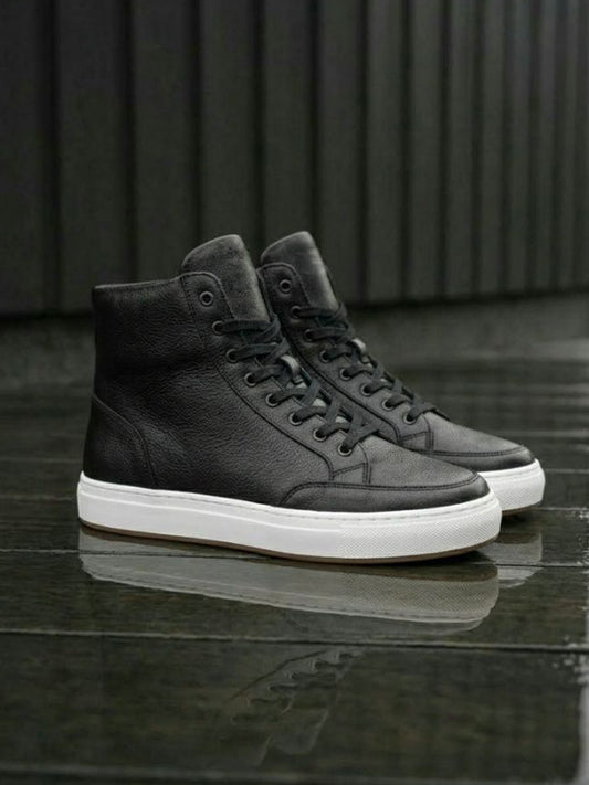 Sneaker Boots in Black