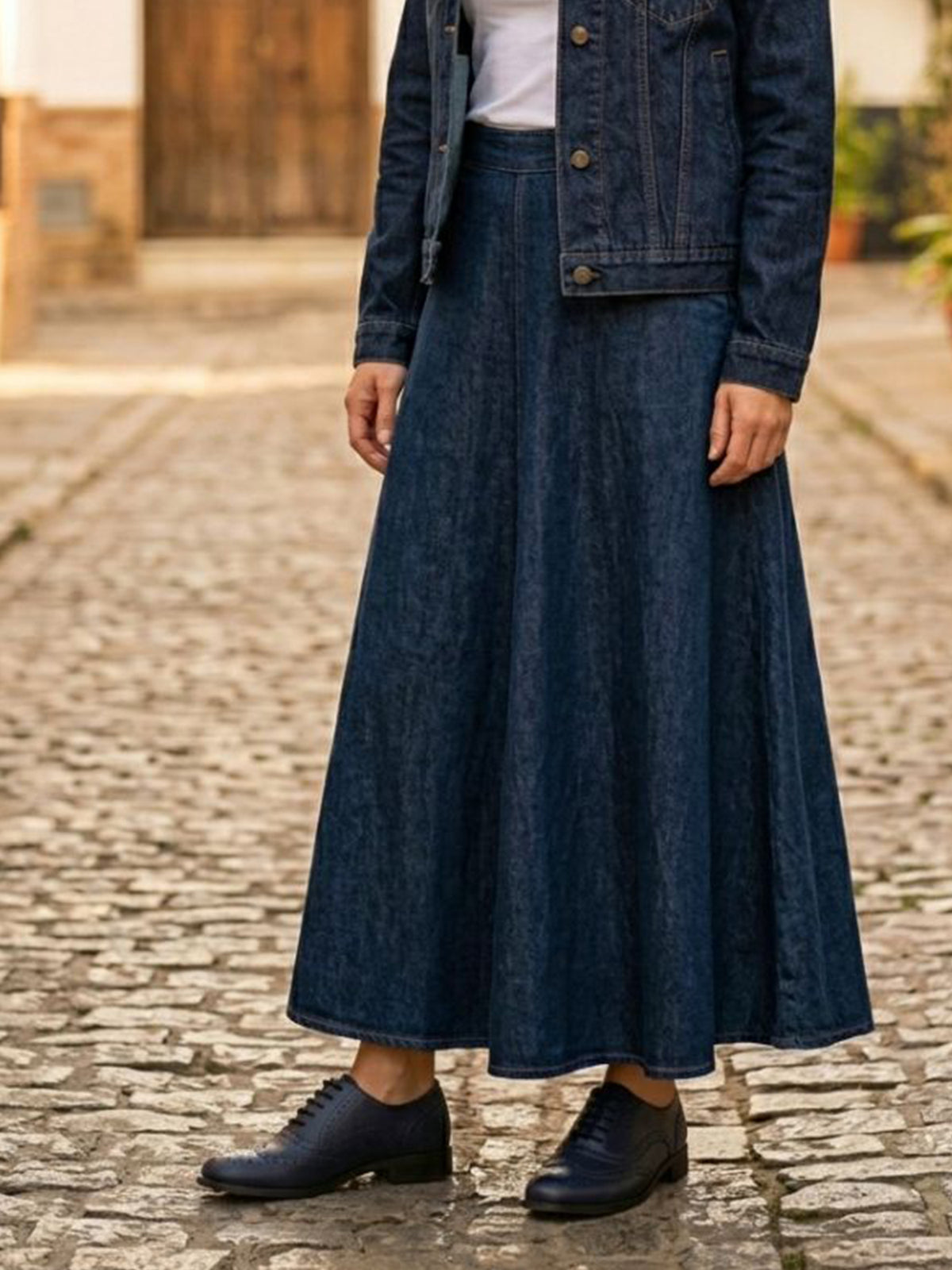 Oxford Brogues in Navy Blue