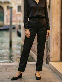 Point Flats in Black