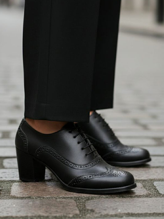 City Brogues in Black