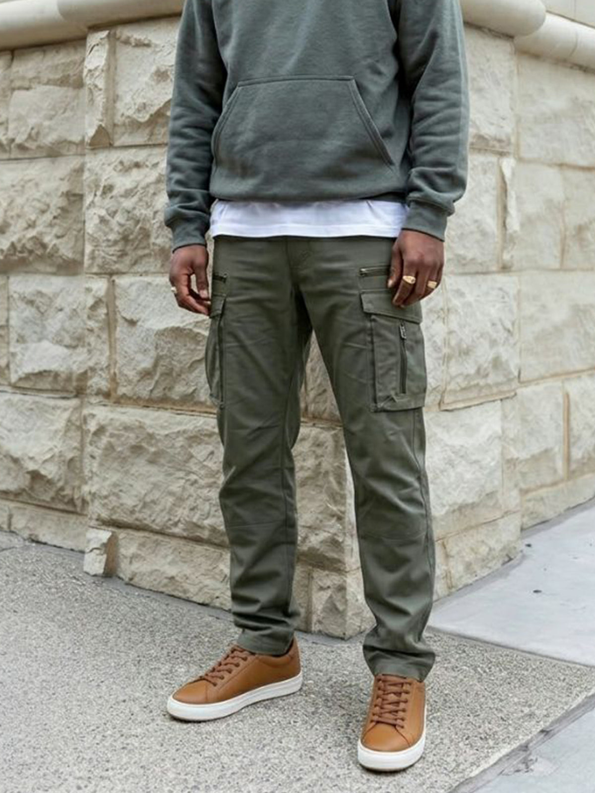 Smart Sneakers in Tan