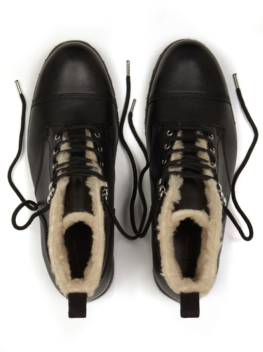 Insulated Work Boots in Black