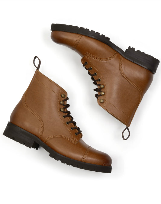 Work Boots in Chestnut