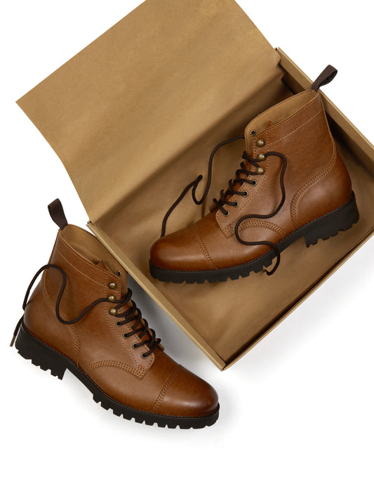 Work Boots in Chestnut