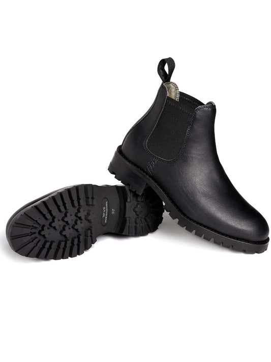 Insulated Waterproof Chelsea Boots in Black