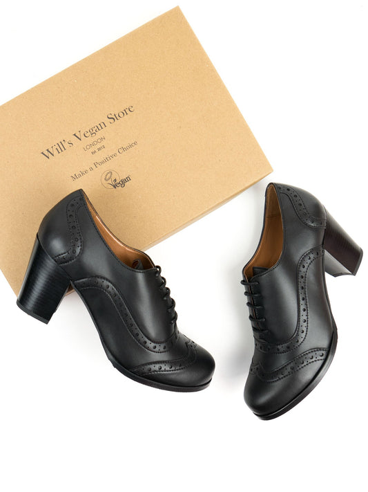 City Brogues in Black