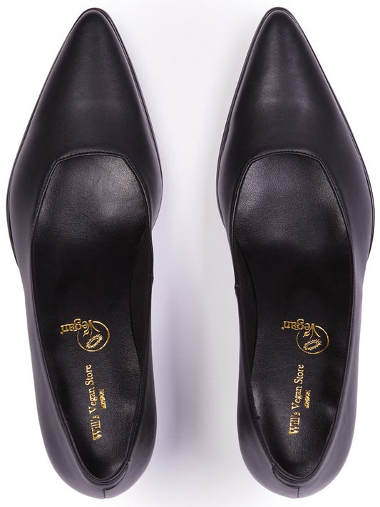Point Toe Pumps in Black, toe detail