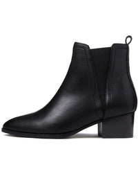 Point Toe Chelsea Boots, toe detail