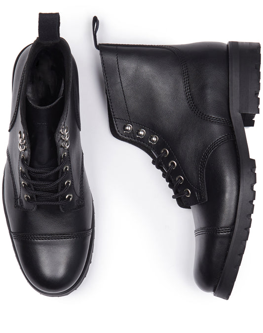 Work Boots in Chestnut