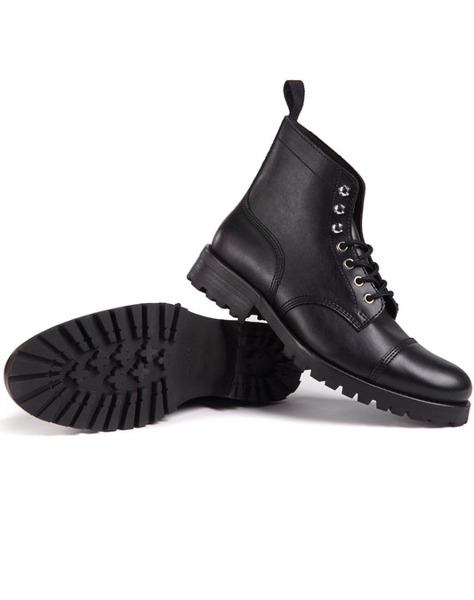 Work Boots in Chestnut