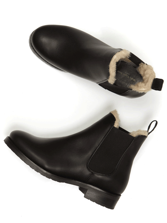 Luxe Insulated Smart Chelsea Boots in Black