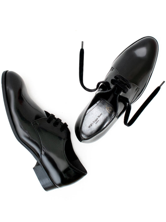 Luxe Derbys in Black