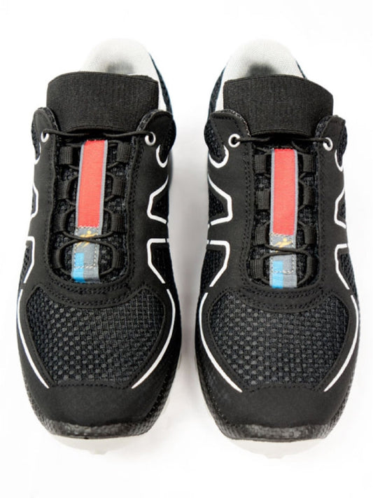 WVSport Oakes Cross Running Trainers in Black Edition