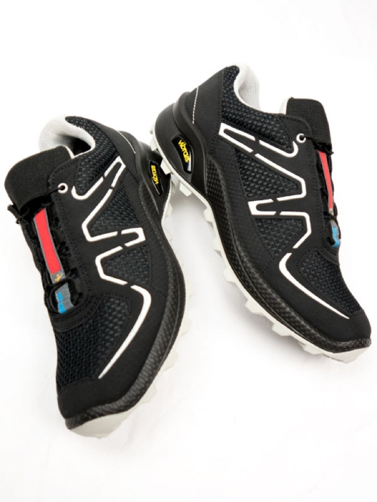 WVSport Oakes Cross Running Trainers in Black
