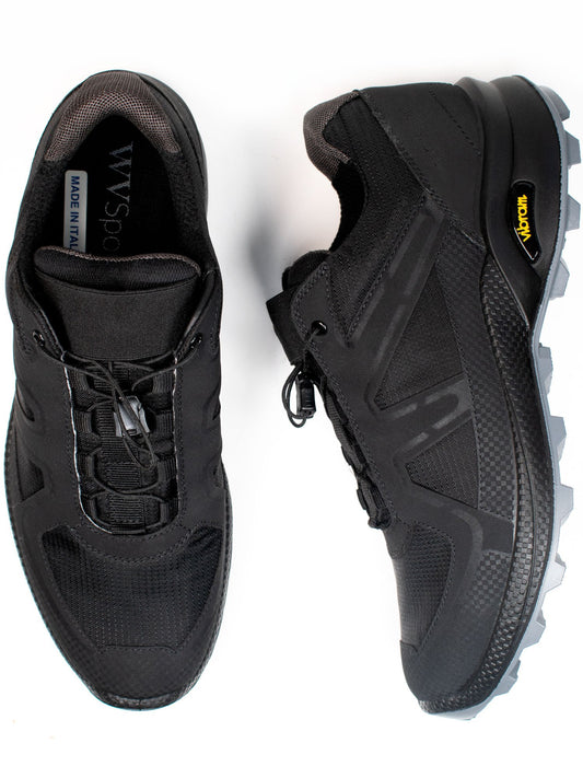 WVSport Oakes Cross Running Trainers in Black Edition