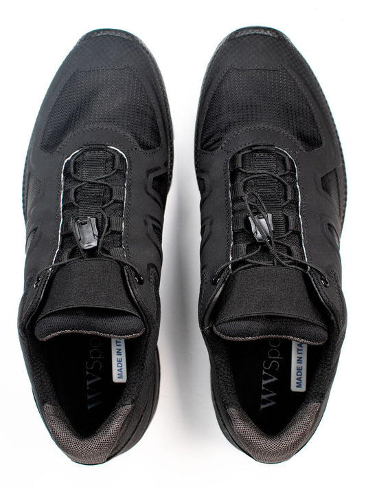 WVSport Oakes Cross Running Trainers in Black Edition