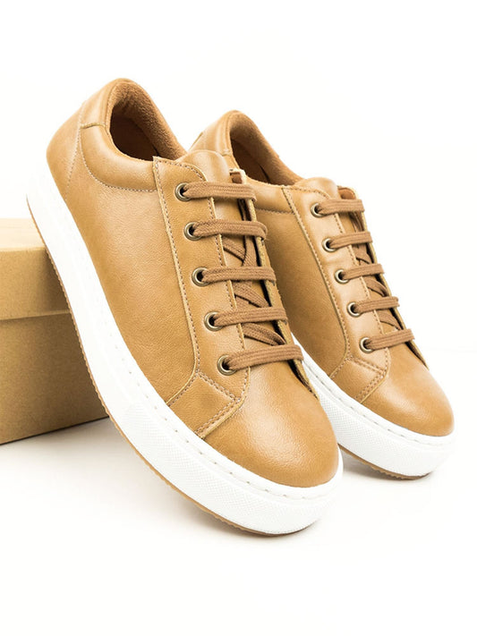 Smart Sneakers in Black