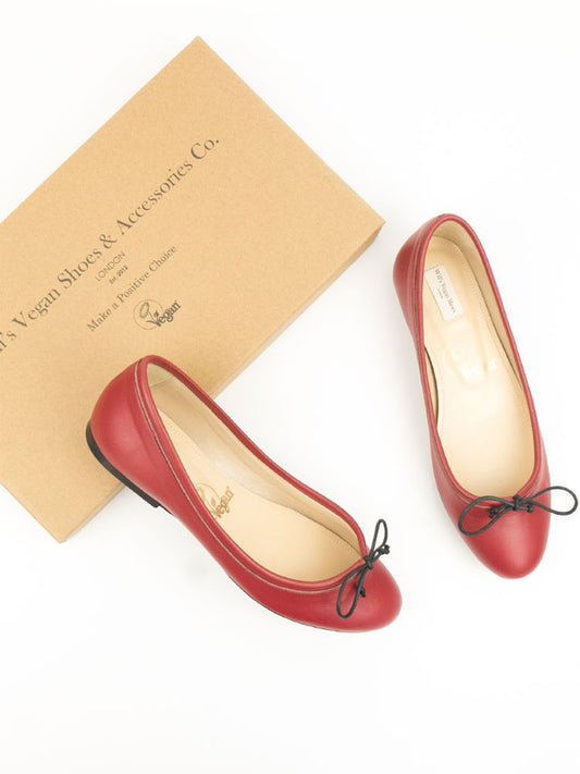 Ballerina Flats in Sand