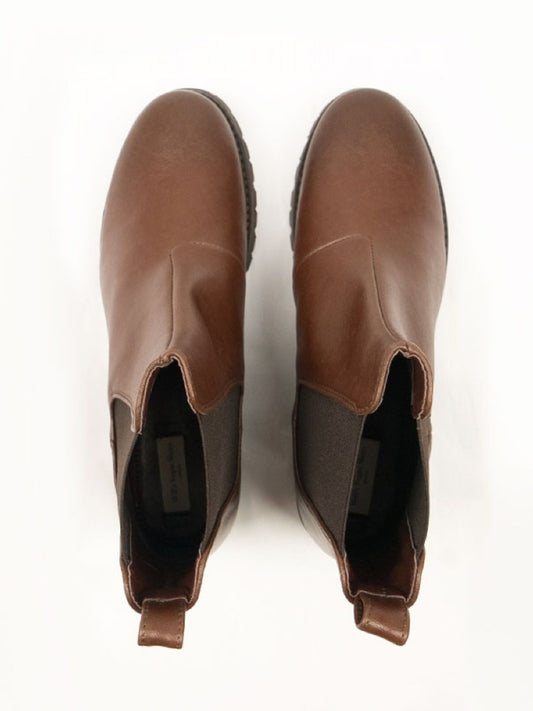 Deep Tread Chelsea Boots in Black