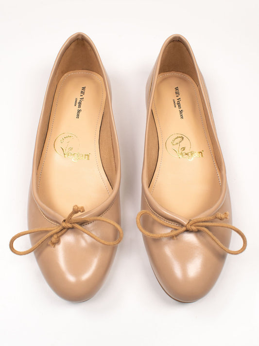 Ballerina Flats in Sand