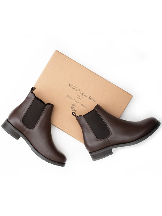 Luxe Smart Chelsea Boots in Black